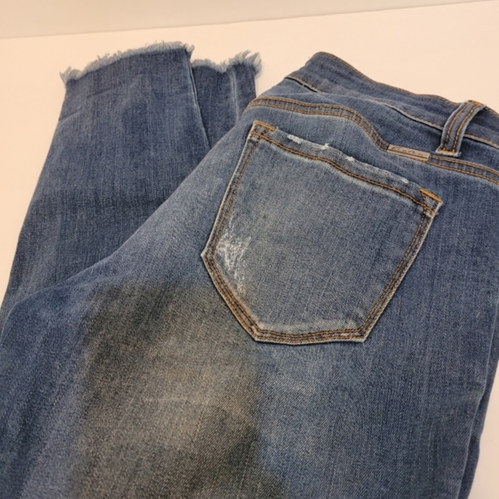 KanCan skinny factory distressed, raw hem, size‎ 9